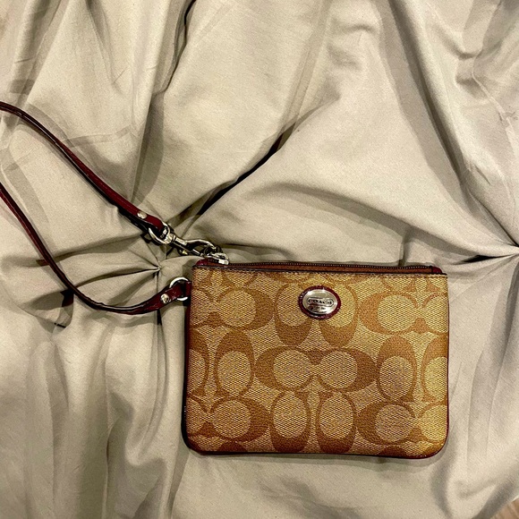 coach wallet - Picture 1 of 2